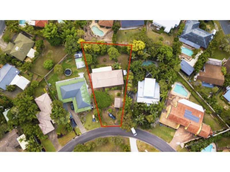8 Aspendale Place, Robina QLD 4226