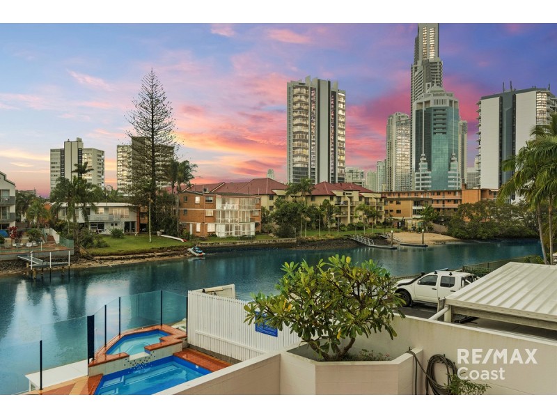 8/12 Paradise Island, Surfers Paradise QLD 4217