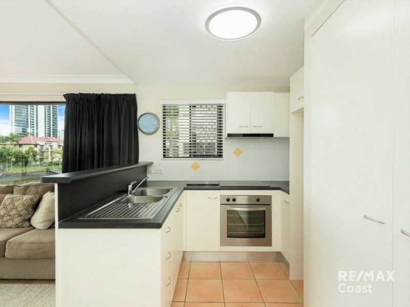 8/12 Paradise Island, Surfers Paradise QLD 4217