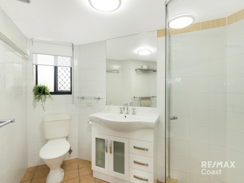 8/12 Paradise Island, Surfers Paradise QLD 4217