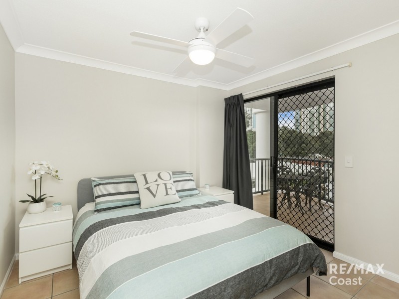 8/12 Paradise Island, Surfers Paradise QLD 4217
