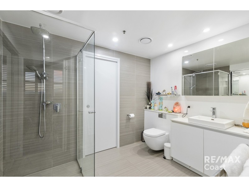 1306/360 Marine Parade, Labrador QLD 4215