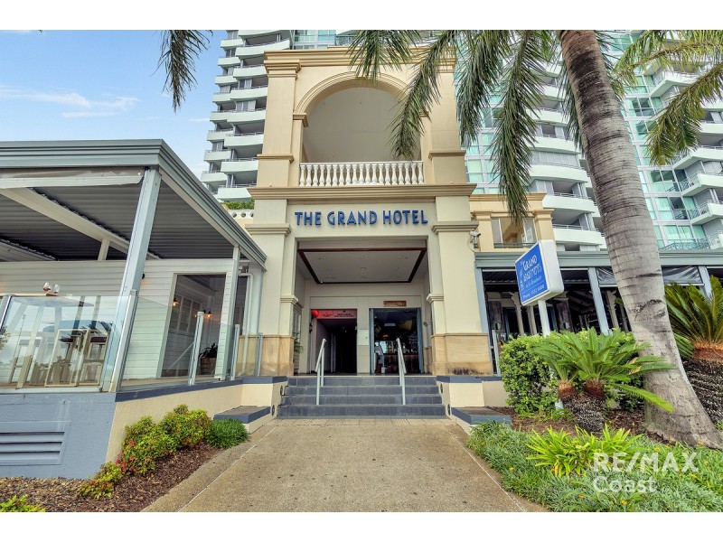 1306/360 Marine Parade, Labrador QLD 4215