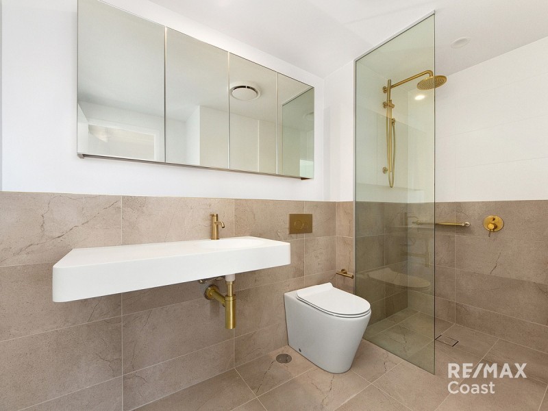 908/372 Marine Parade, Labrador QLD 4215