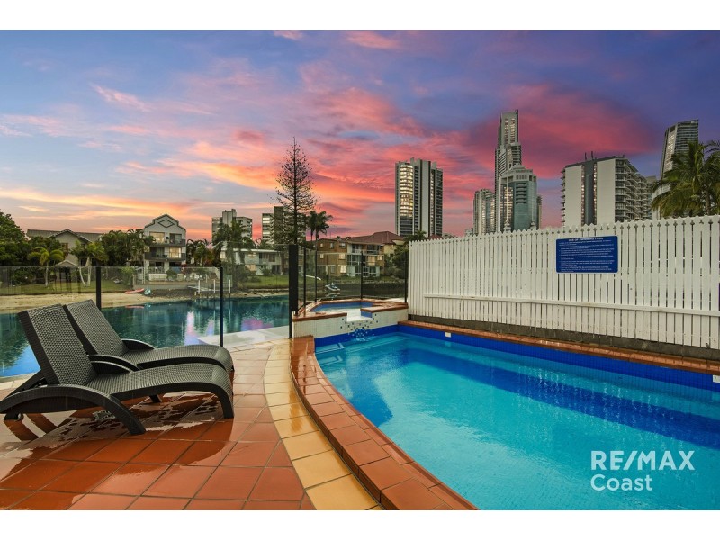 24/12 Paradise Island, Surfers Paradise QLD 4217