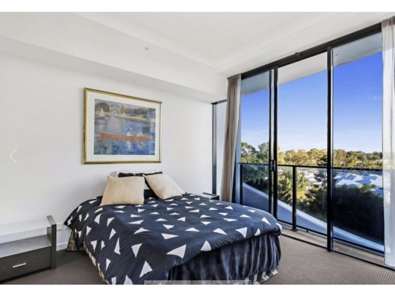 2410/5 Harbour Side Court, Biggera Waters QLD 4216