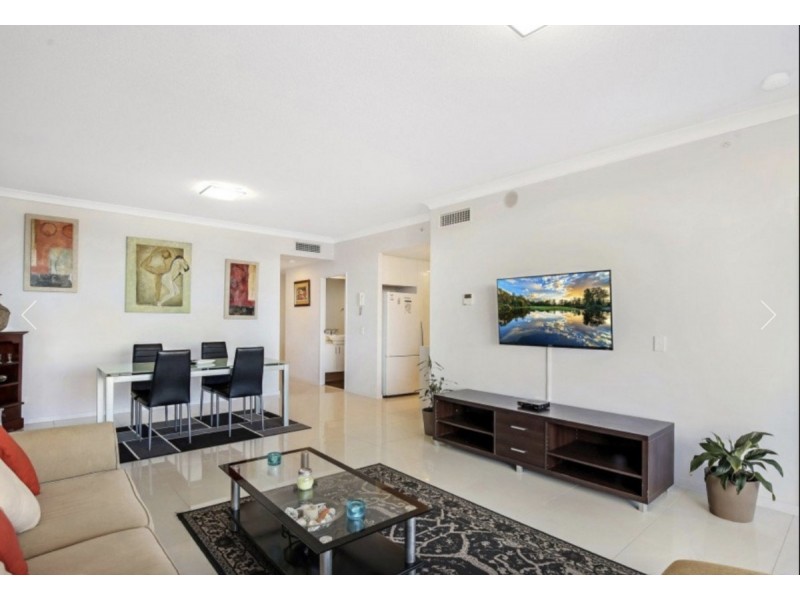 2410/5 Harbour Side Court, Biggera Waters QLD 4216