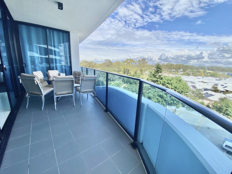 2410/5 Harbour Side Court, Biggera Waters QLD 4216