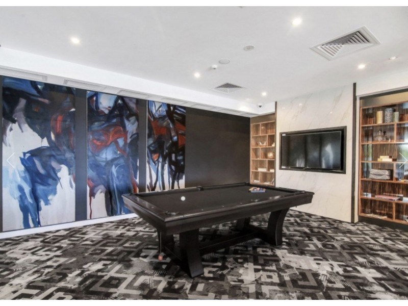 2410/5 Harbour Side Court, Biggera Waters QLD 4216