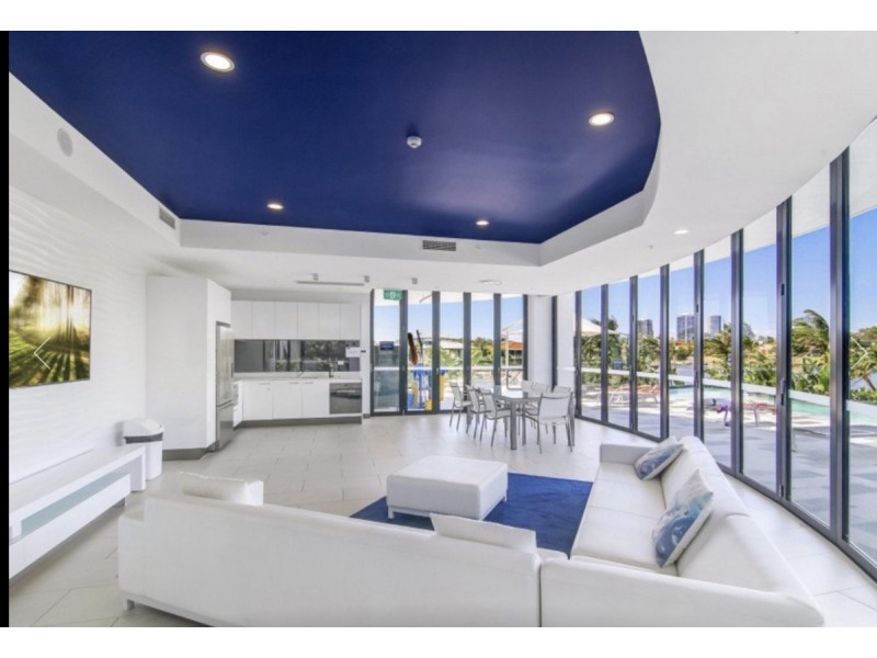 2410/5 Harbour Side Court, Biggera Waters QLD 4216