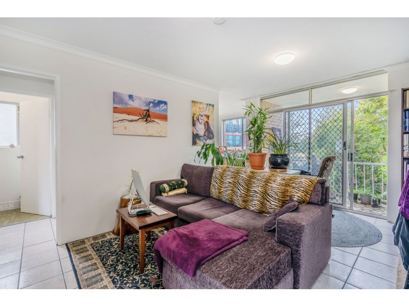 7/25 White Street, Southport QLD 4215