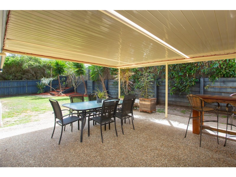 13 Gerard Street, Pacific Pines QLD 4211