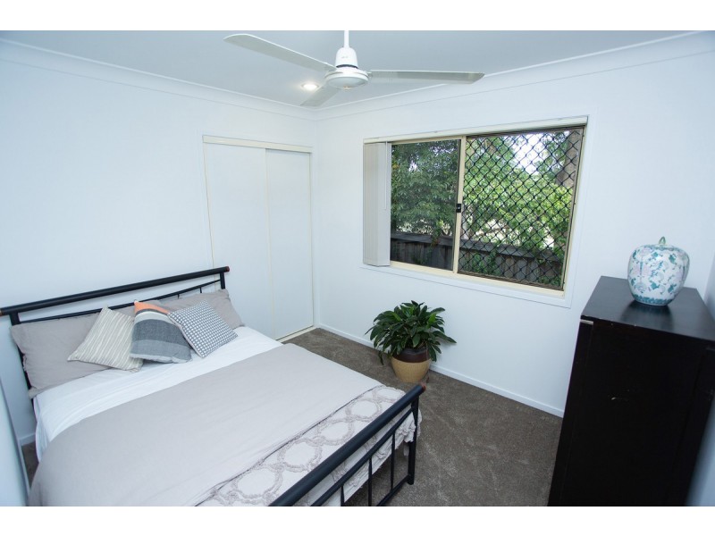 13 Gerard Street, Pacific Pines QLD 4211