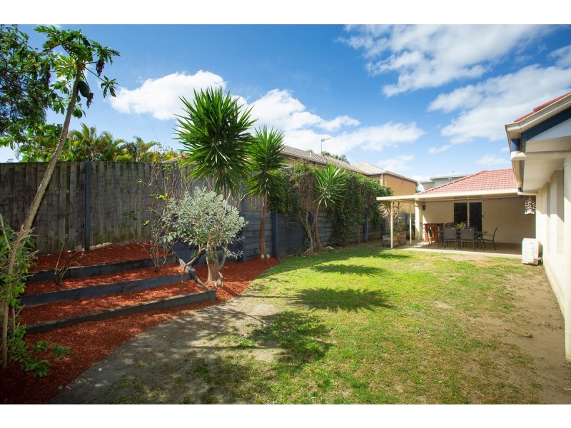 13 Gerard Street, Pacific Pines QLD 4211