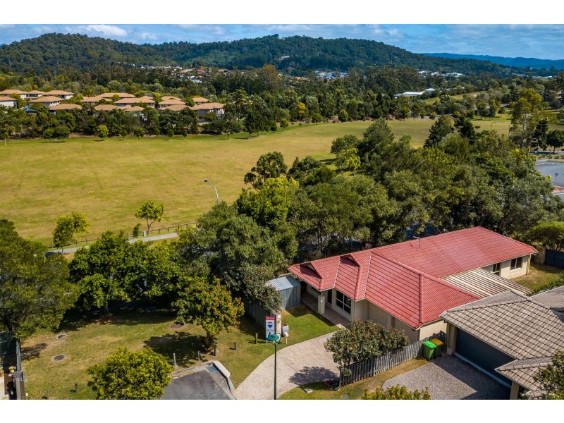 13 Gerard Street, Pacific Pines QLD 4211