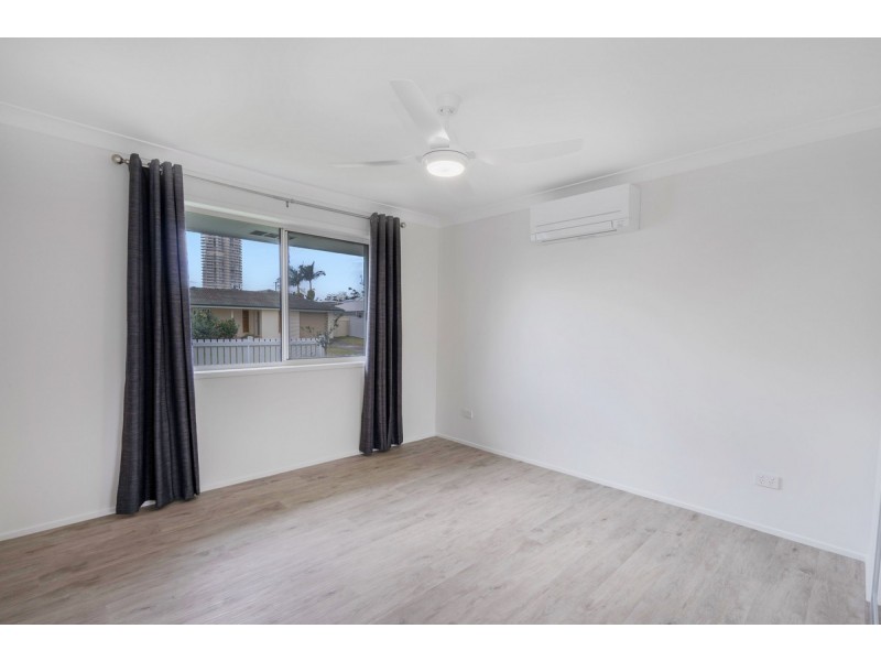 5 Babbler Court, Burleigh Waters QLD 4220