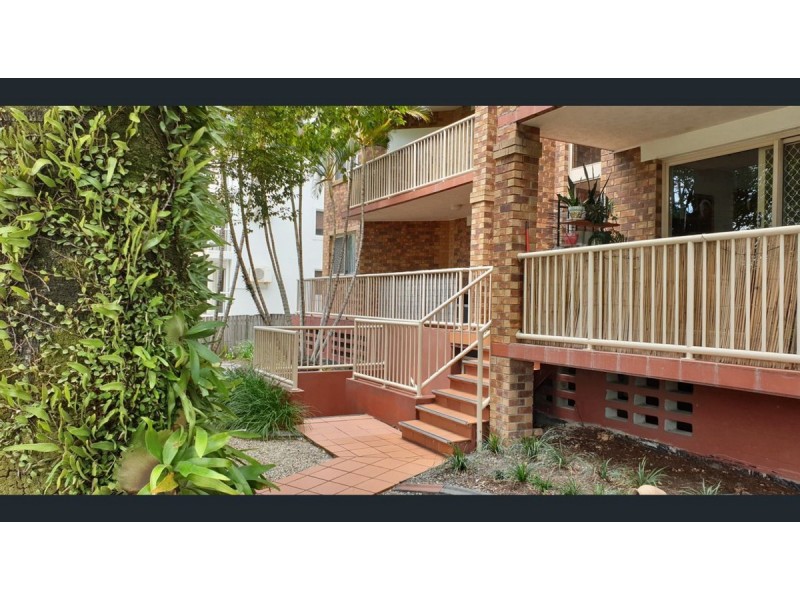 2/28 Sykes Court, Southport QLD 4215