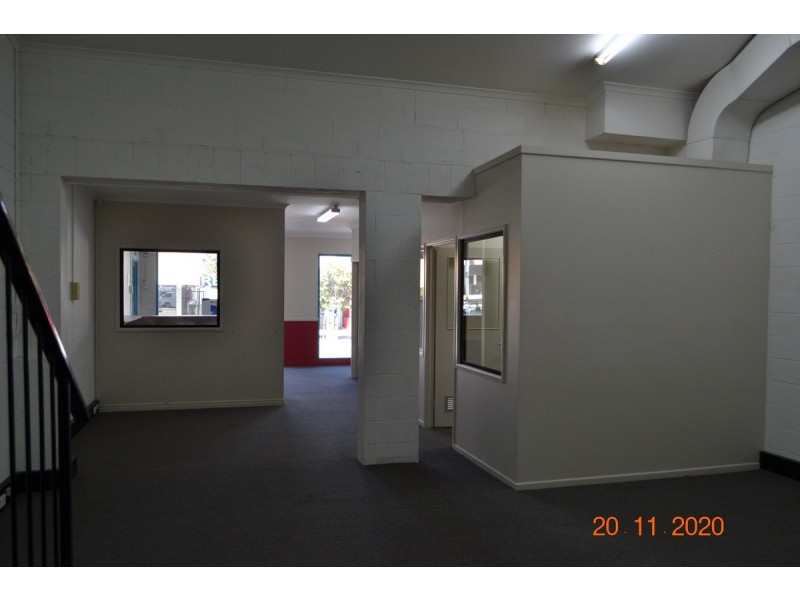 2/117 Scarborough Street, Southport QLD 4215