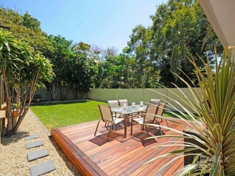 33 Atlantic Avenue, Mermaid Beach QLD 4218