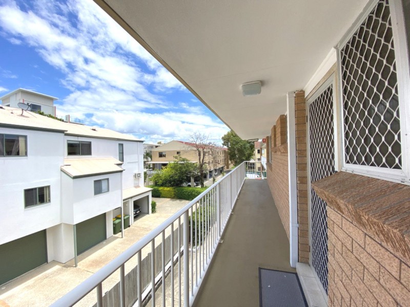 9/54 Frank Street, Labrador QLD 4215