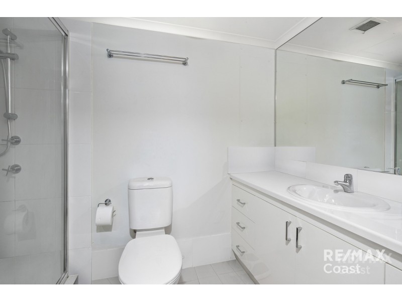 52/5 Admiralty Drive, Surfers Paradise QLD 4217