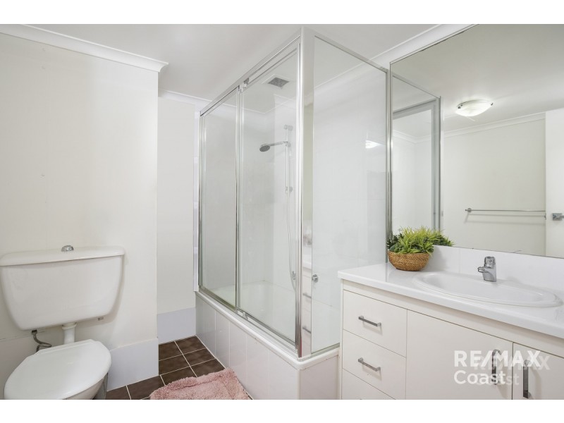 52/5 Admiralty Drive, Surfers Paradise QLD 4217