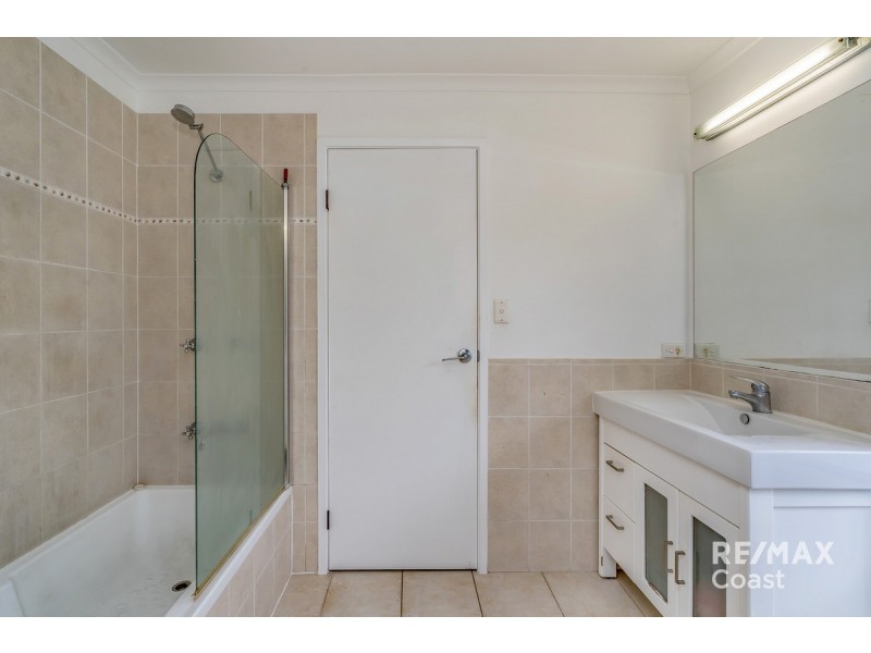 12 Bluestone Drive, Carrara QLD 4211