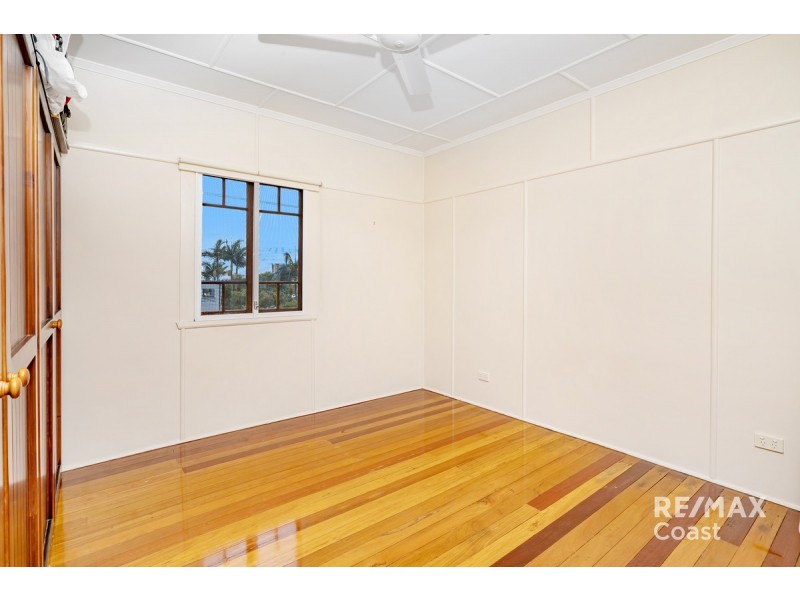 50 Central Street, Labrador QLD 4215