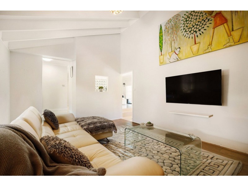 52 Binalong Drive, Ashmore QLD 4214