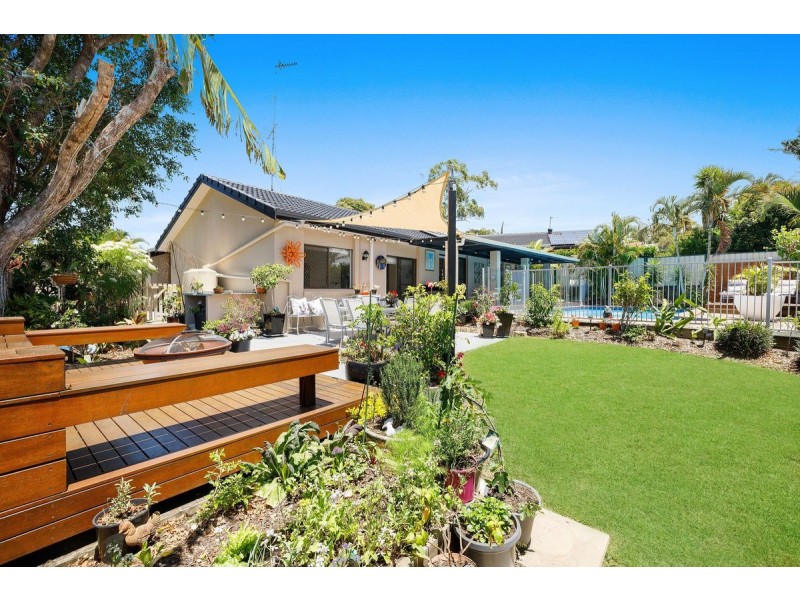 52 Binalong Drive, Ashmore QLD 4214