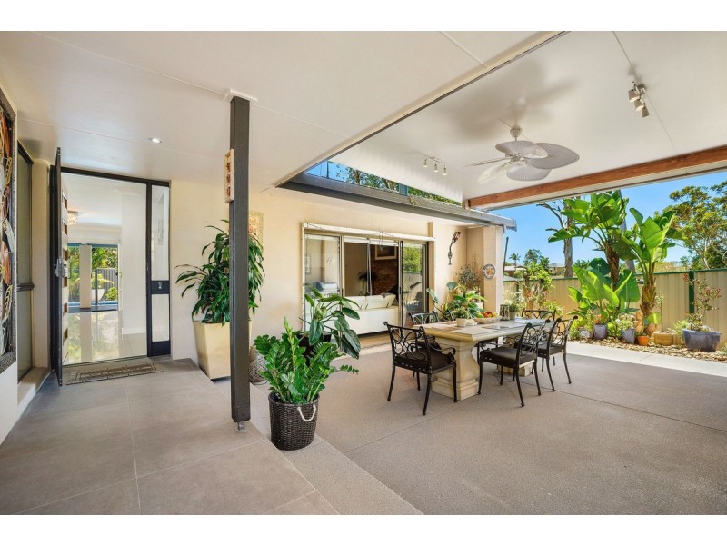 52 Binalong Drive, Ashmore QLD 4214