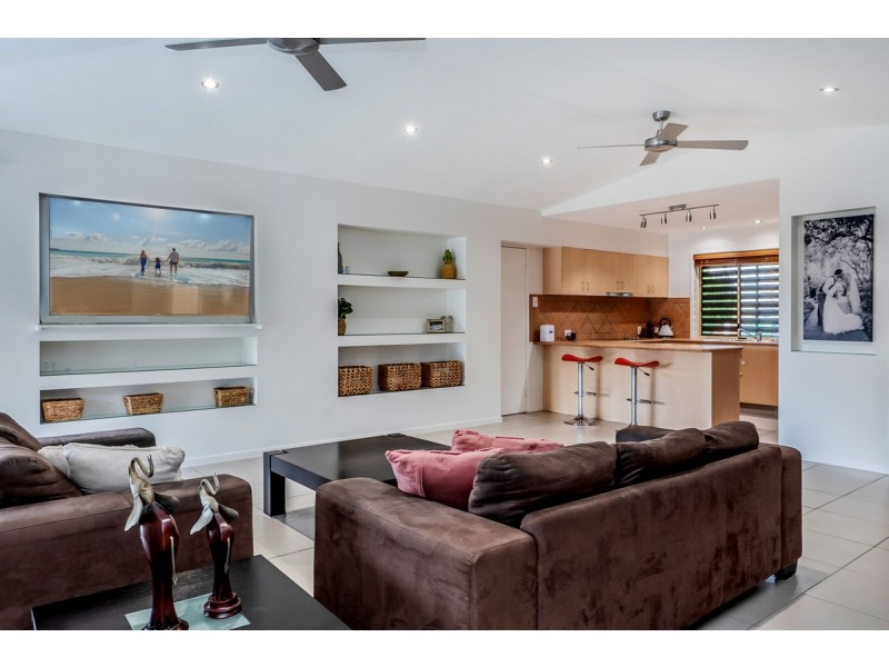 15 Bushgum Crescent, Upper Coomera QLD 4209