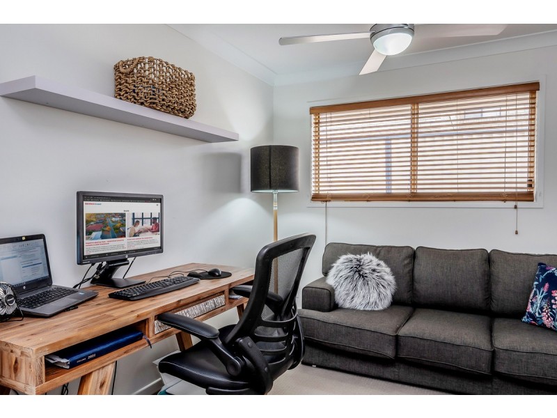 15 Bushgum Crescent, Upper Coomera QLD 4209