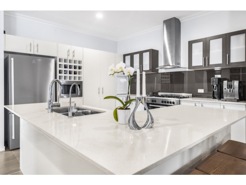 8 McDowall Court, Coomera QLD 4209