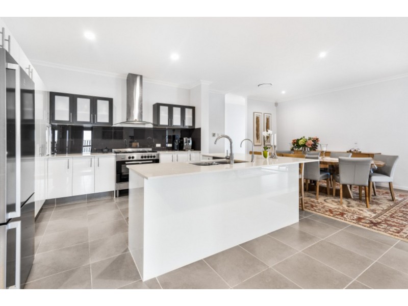 8 McDowall Court, Coomera QLD 4209