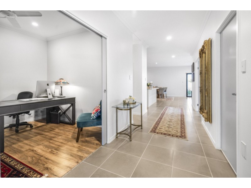 8 McDowall Court, Coomera QLD 4209