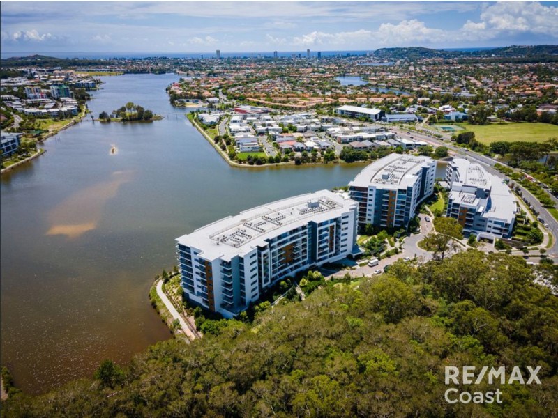 3120/397 Christine Avenue, Varsity Lakes QLD 4227