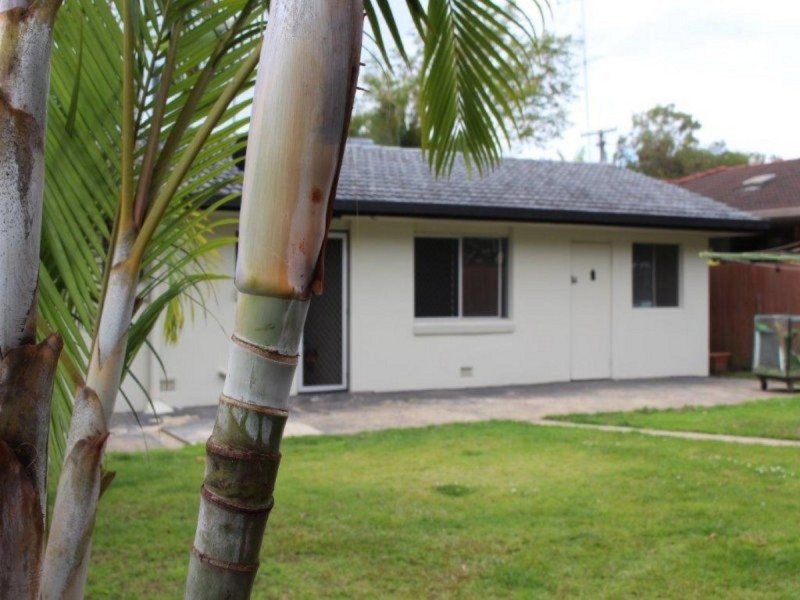 102 Whiting Street, Labrador QLD 4215