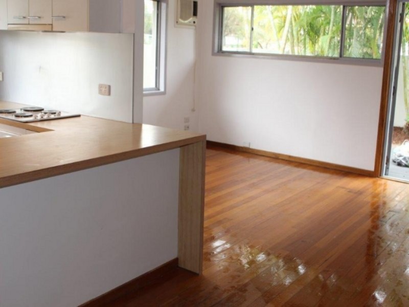 102 Whiting Street, Labrador QLD 4215