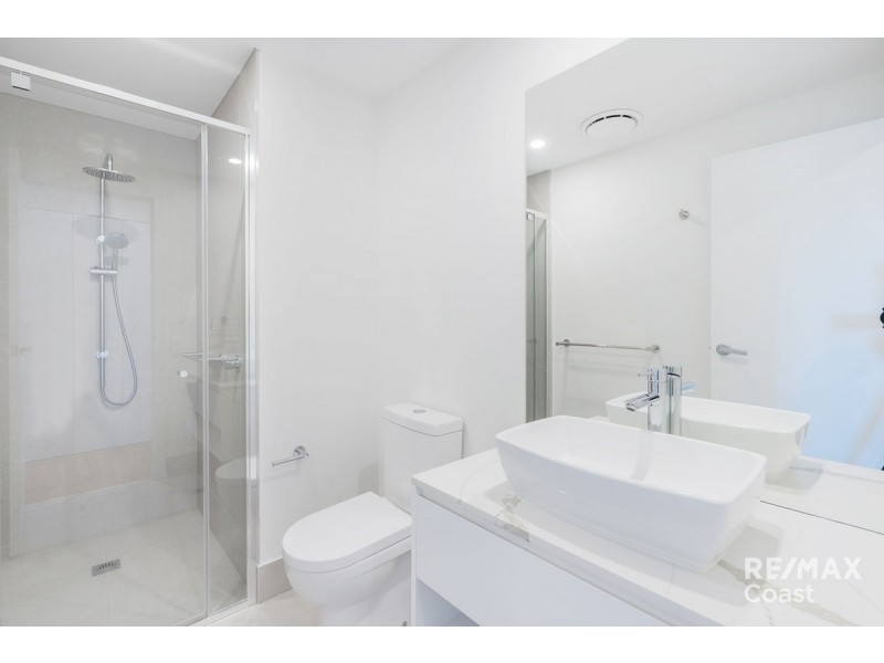 24/137 Eugaree Street, Southport QLD 4215