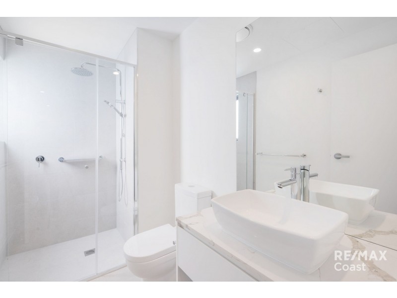 24/137 Eugaree Street, Southport QLD 4215