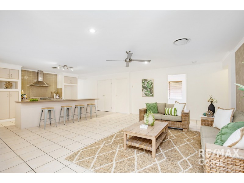 64 Coachwood Drive, Molendinar QLD 4214