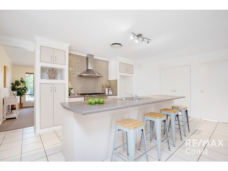 64 Coachwood Drive, Molendinar QLD 4214