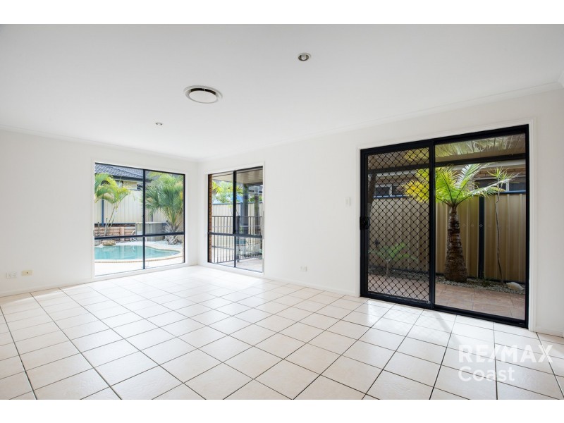 64 Coachwood Drive, Molendinar QLD 4214