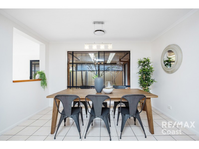 64 Coachwood Drive, Molendinar QLD 4214