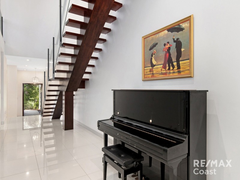 8006b Vista Drive, Benowa QLD 4217