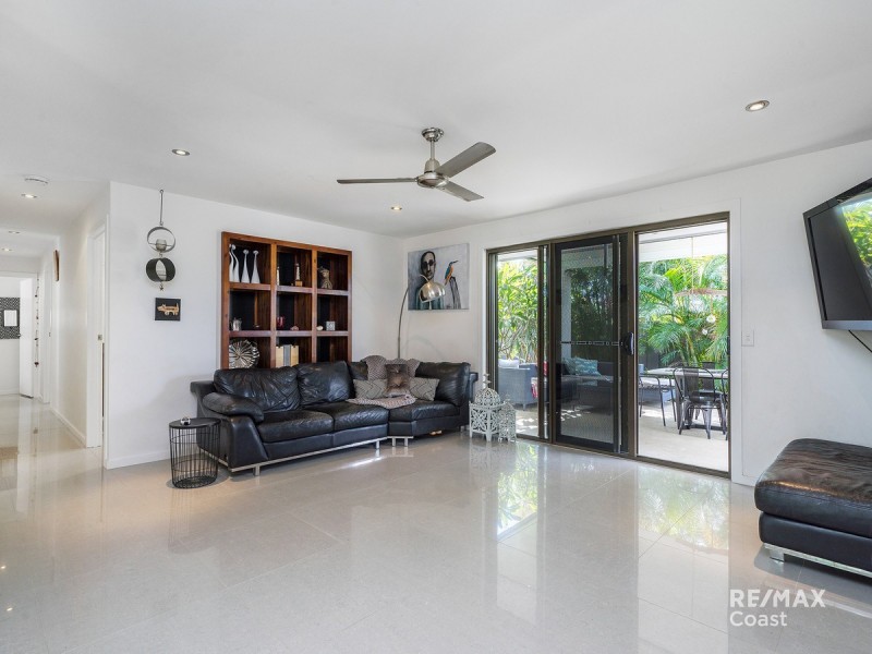 1 Tekapo Street, Broadbeach Waters QLD 4218