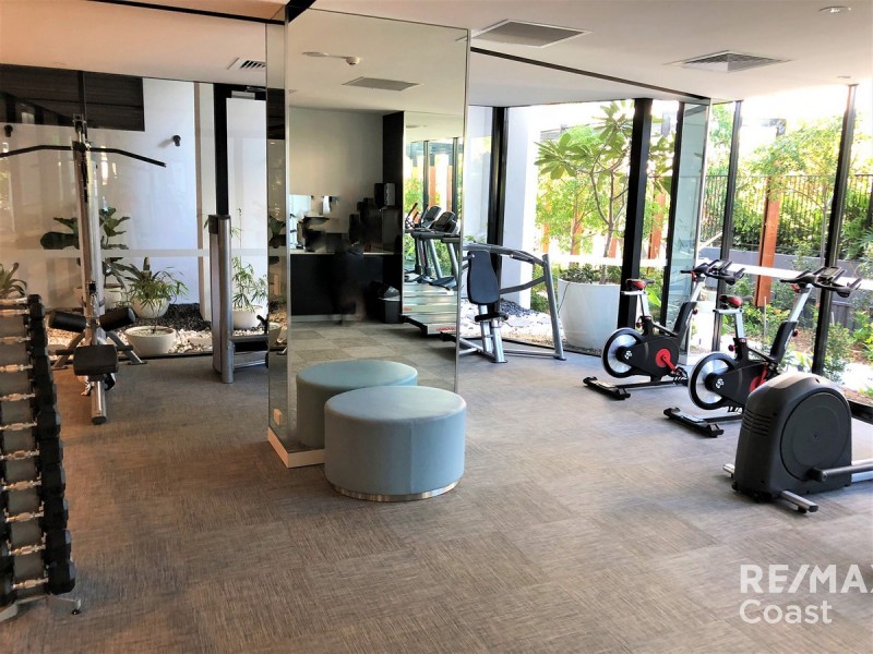 1803/5 Harbour Side Court, Biggera Waters QLD 4216