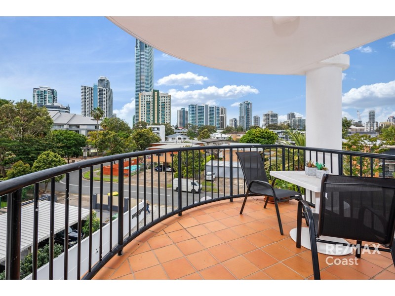 13/12 Paradise Island, Surfers Paradise QLD 4217