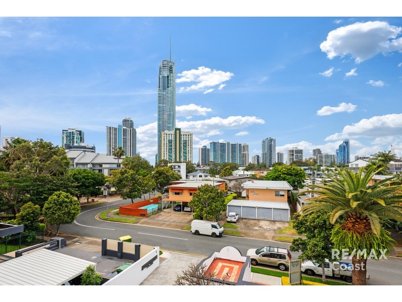 13/12 Paradise Island, Surfers Paradise QLD 4217
